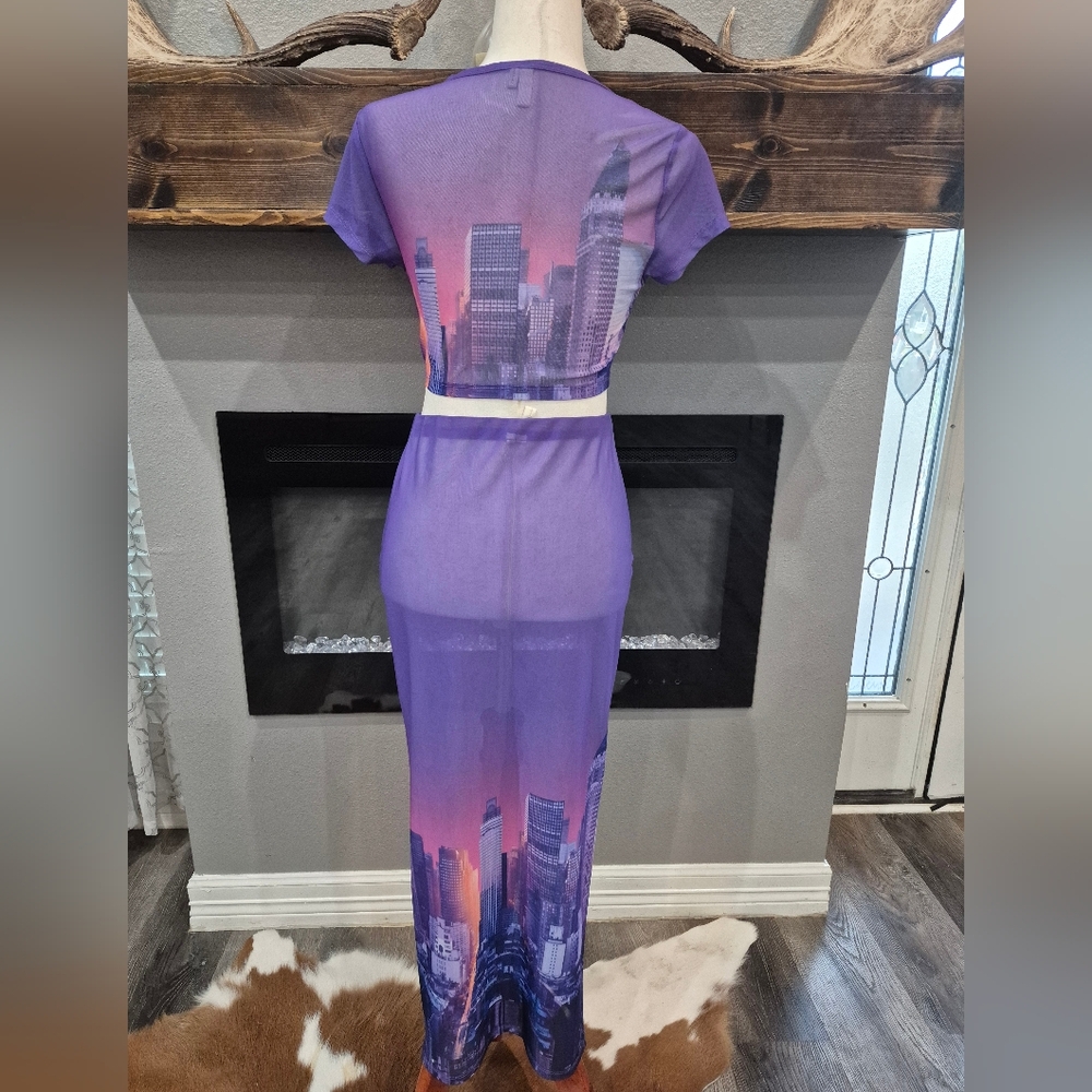 Lovewave Swim Cover Set  Purple Cityscape Mesh Two-Piece Set Size Small - Picture 8 of 10